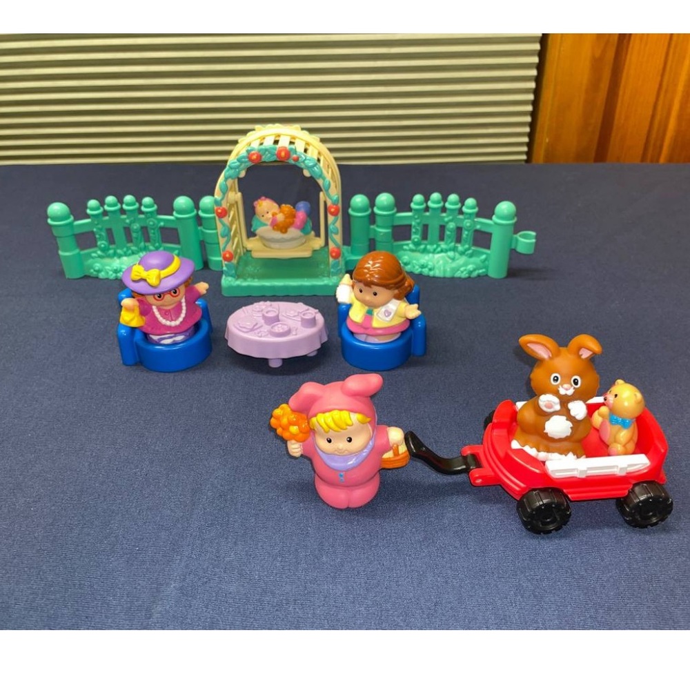 Fisher-Price Little People Easter Tea Party